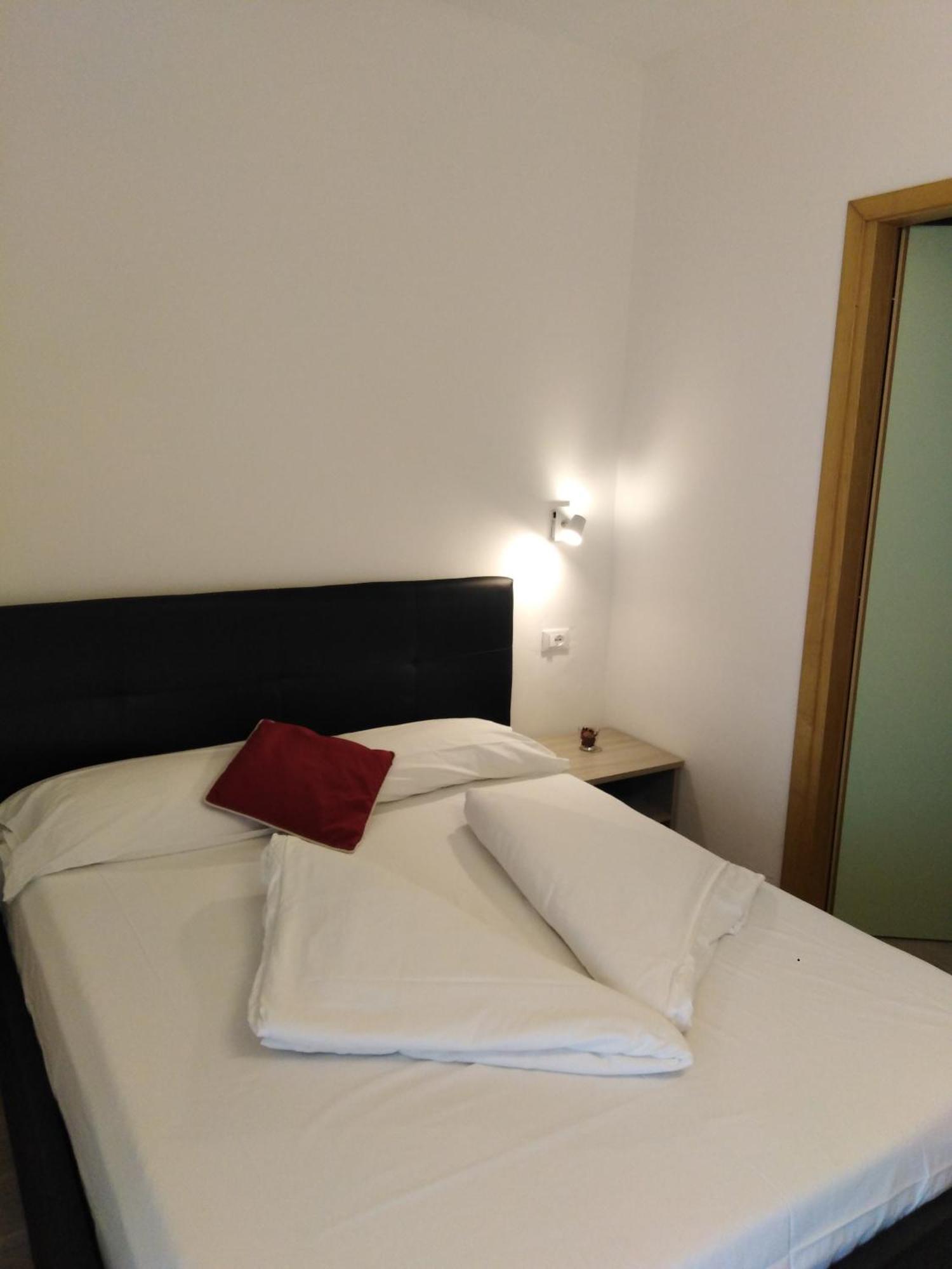 Hotel Vienna リニャーノ・サッビアドーロ エクステリア 写真