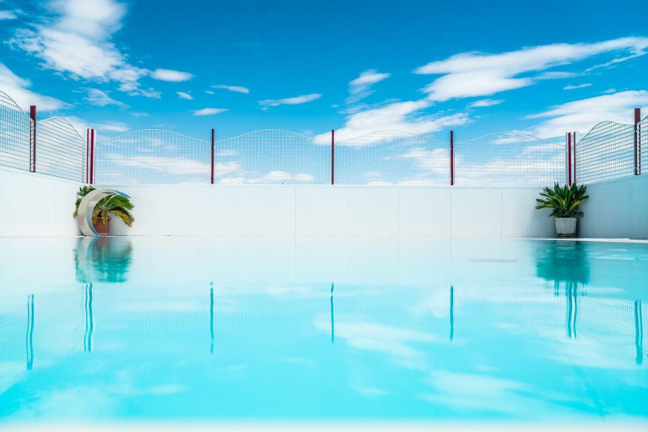 Hotel Vienna リニャーノ・サッビアドーロ エクステリア 写真